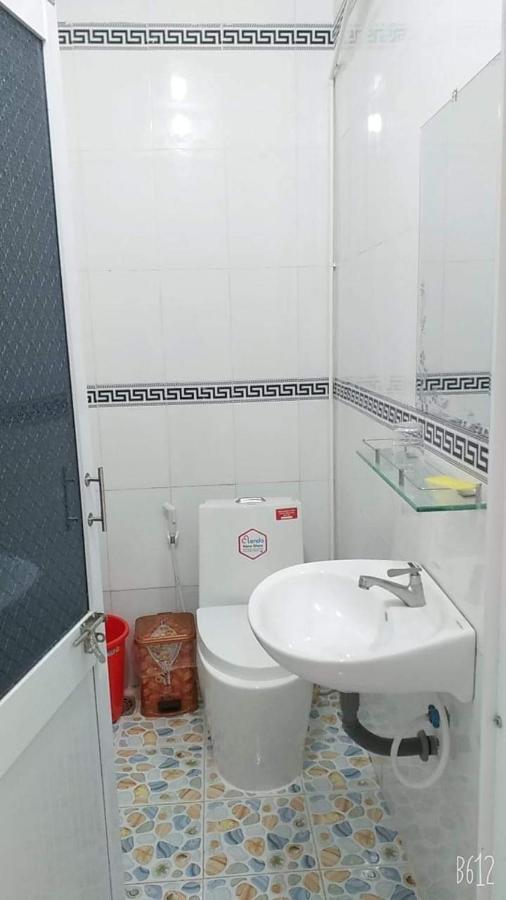 Nhà Nghỉ NgọC PhuọNg Hon Son Hotell Lai Son Exteriör bild